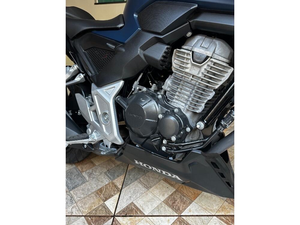 Honda CB 300 F Twister