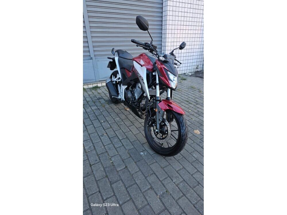 Honda CB 300 F Twister