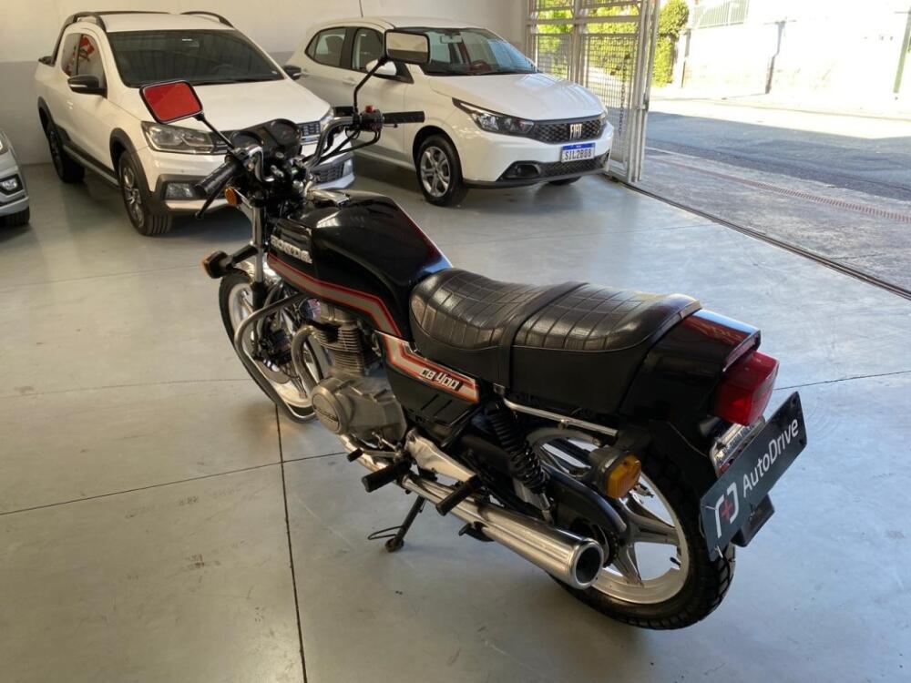 Honda CB 400