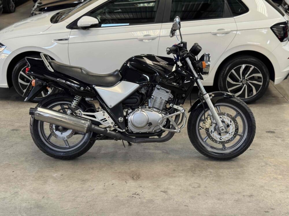 Honda CB 500