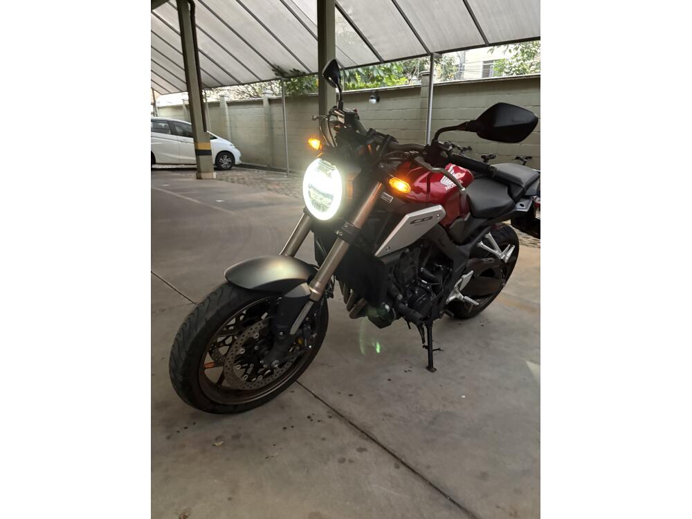 Honda CB 650 R