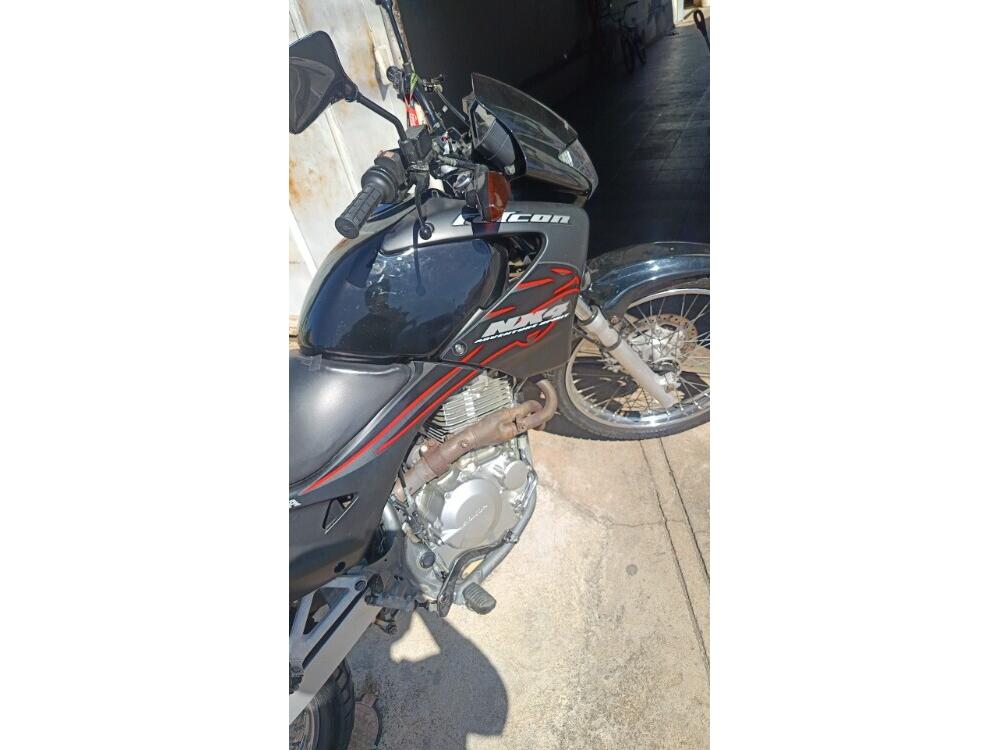 Honda NX4 FALCON