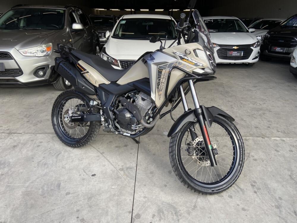 Honda SAHARA 300