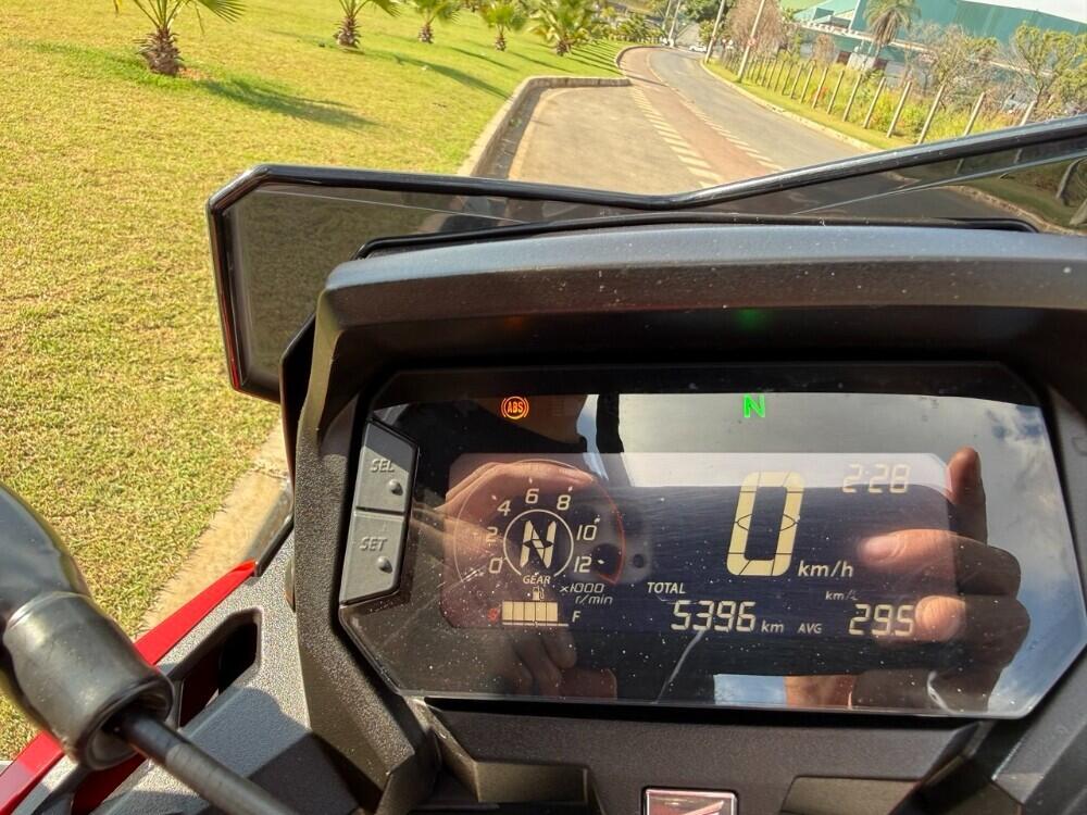 Honda SAHARA 300