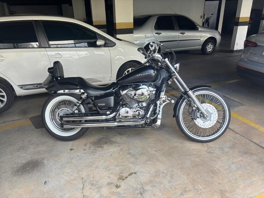 Honda SHADOW 750