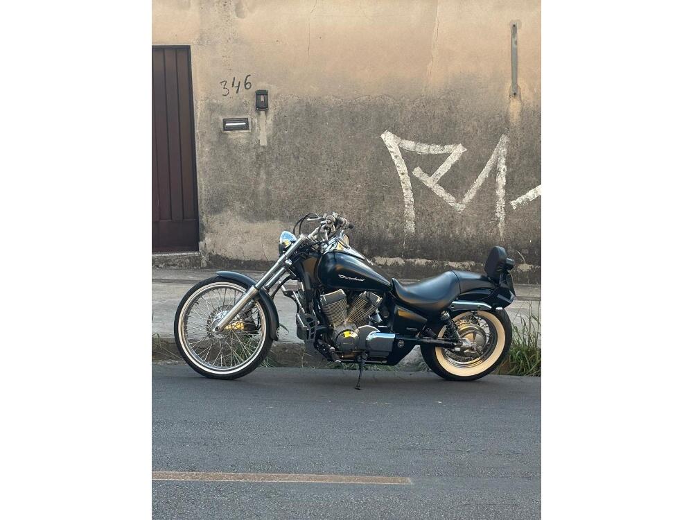 Honda SHADOW 750