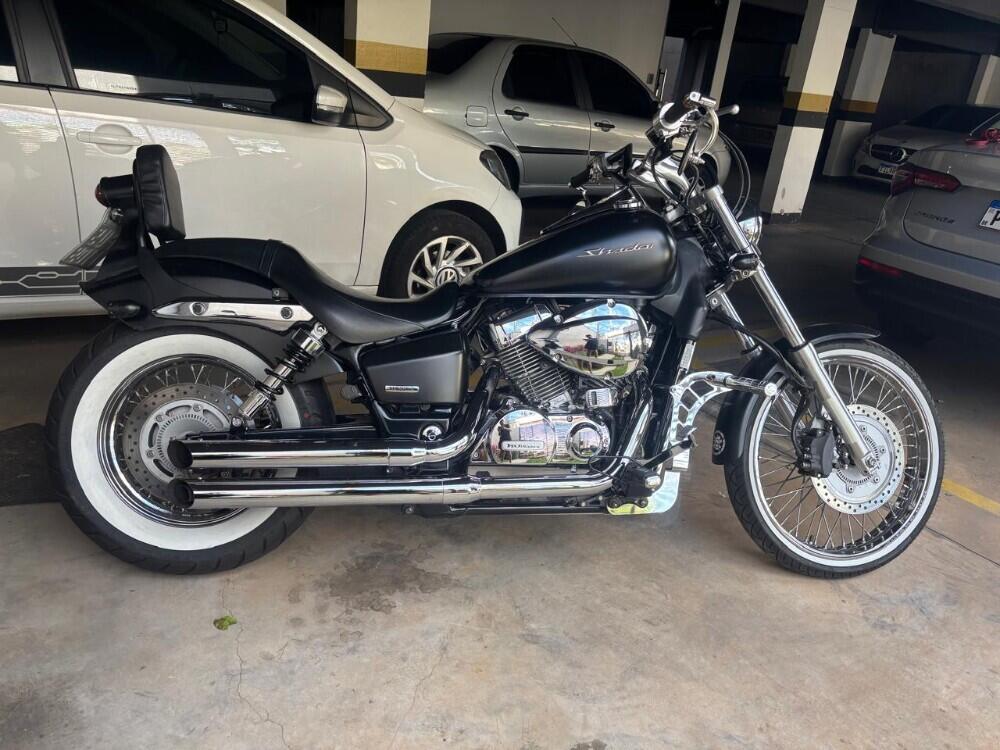 Honda SHADOW 750