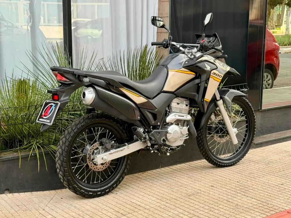 Honda XRE 300