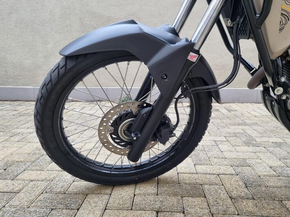 Honda SAHARA 300
