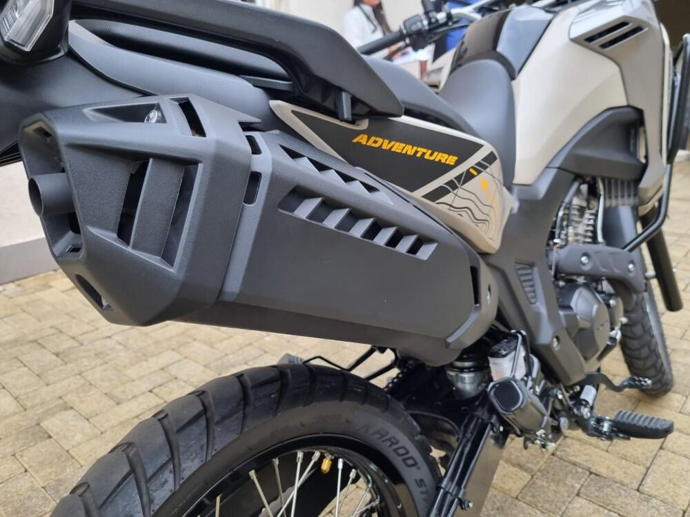 Honda SAHARA 300