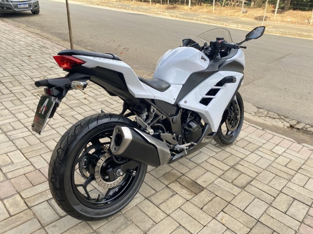 Kawasaki NINJA 300