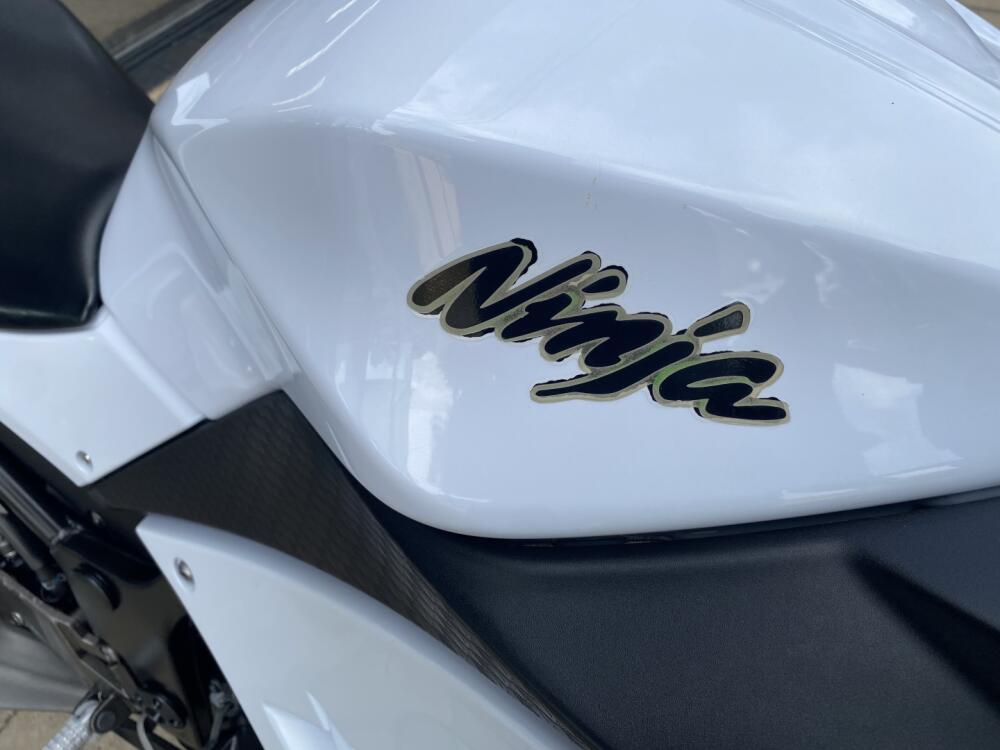 Kawasaki NINJA 300
