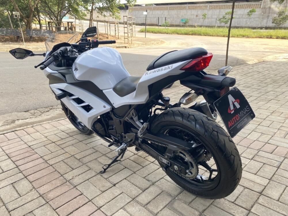 Kawasaki NINJA 300