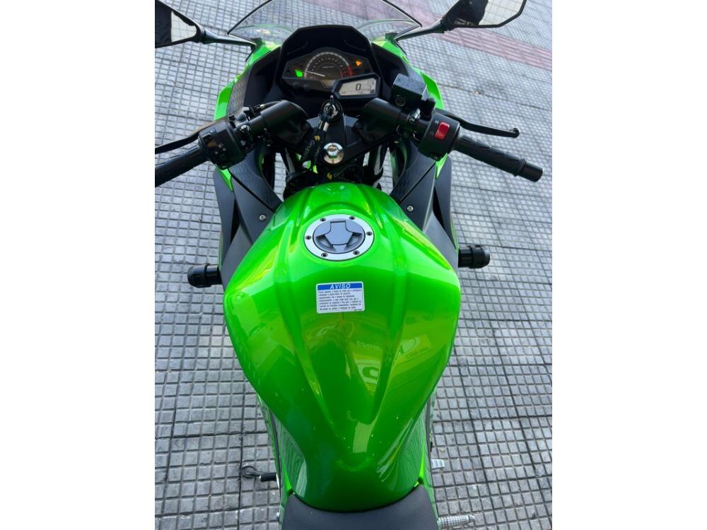 Kawasaki NINJA 300