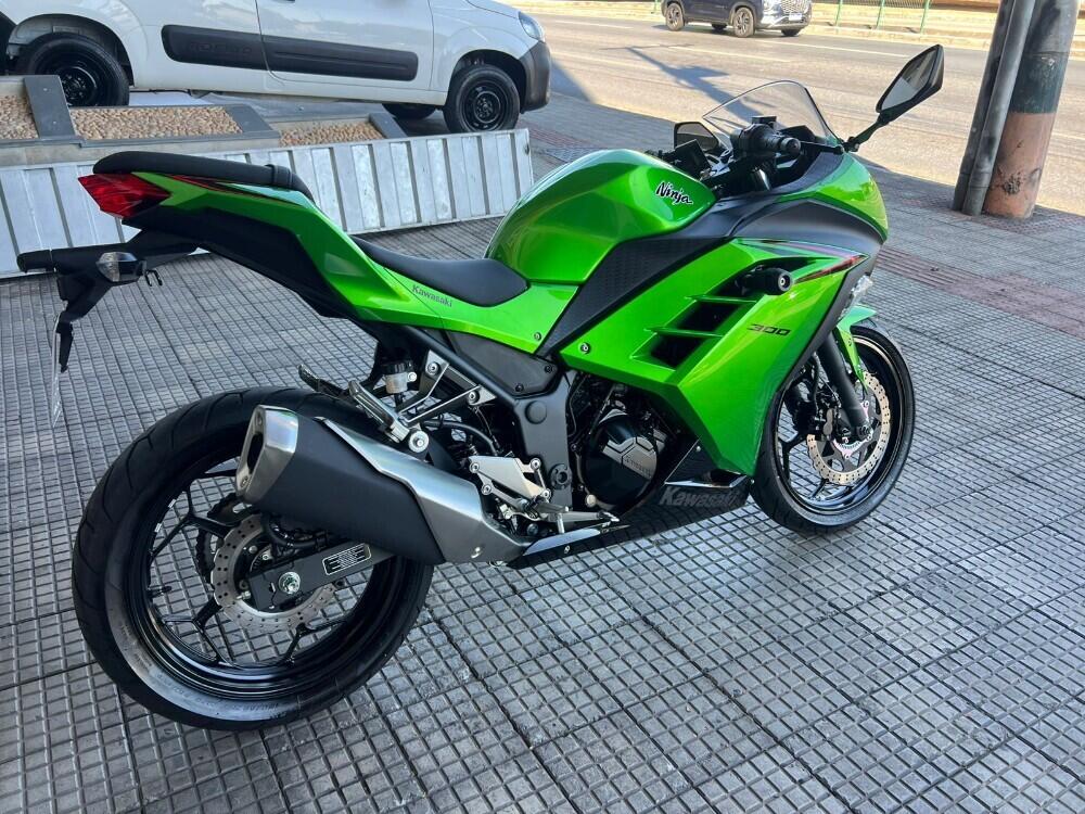 Kawasaki NINJA 300