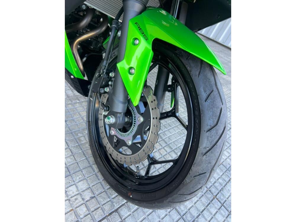 Kawasaki NINJA 300
