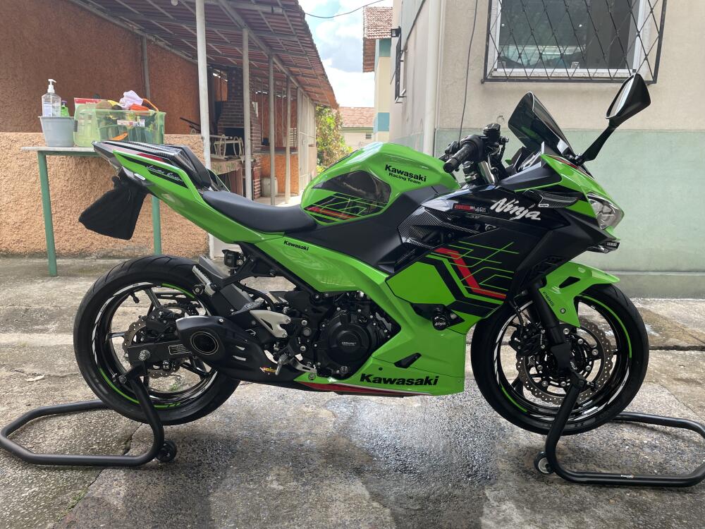 Kawasaki NINJA 400