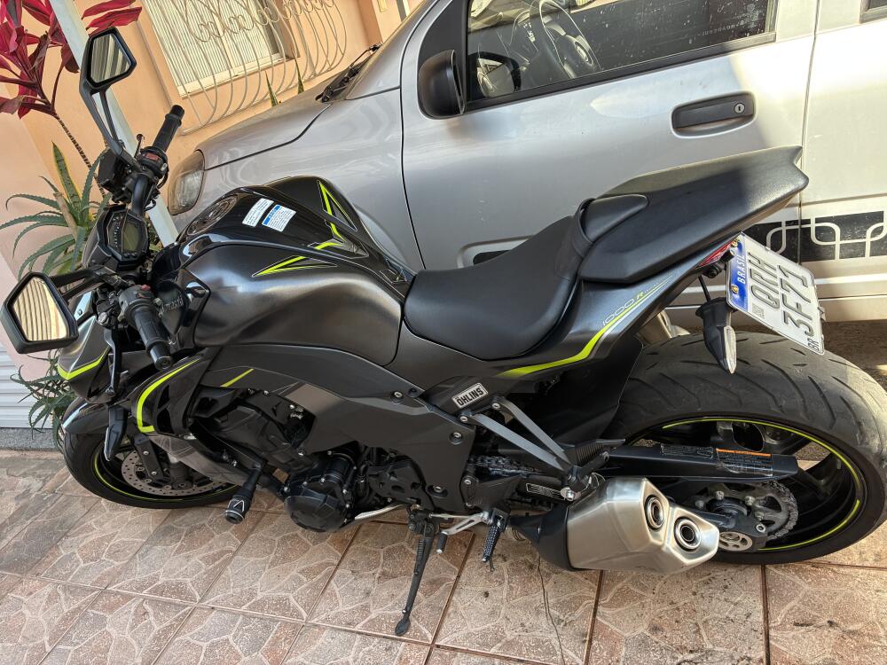 Kawasaki Z1000