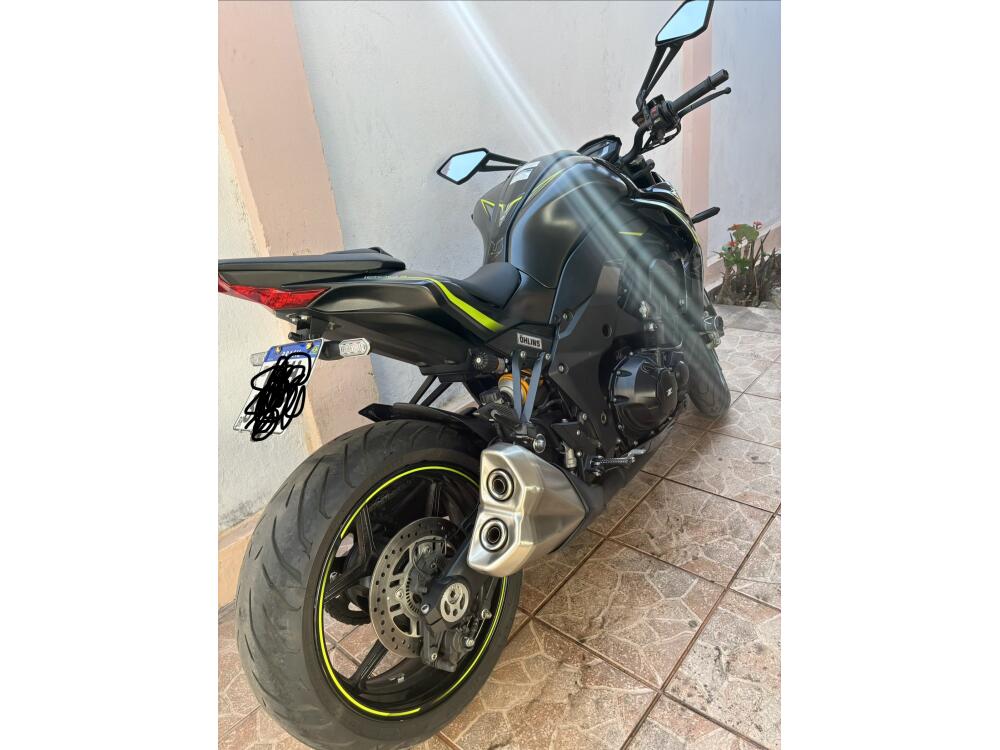 Kawasaki Z1000