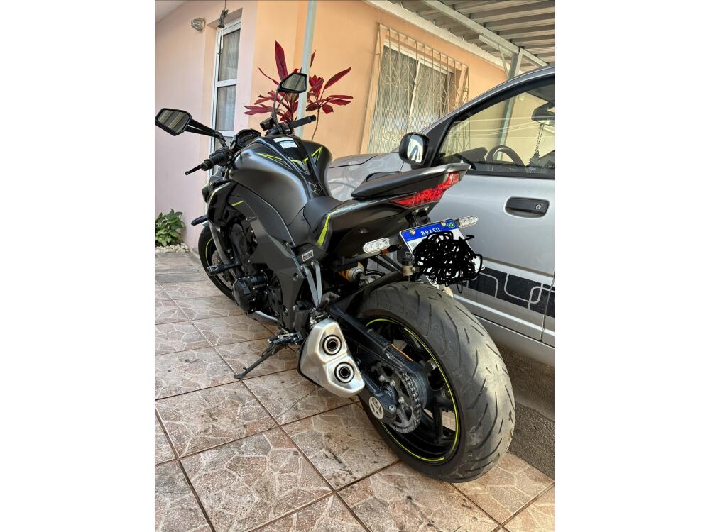 Kawasaki Z1000