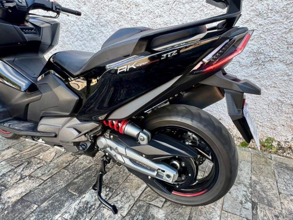 Kymco AK 550