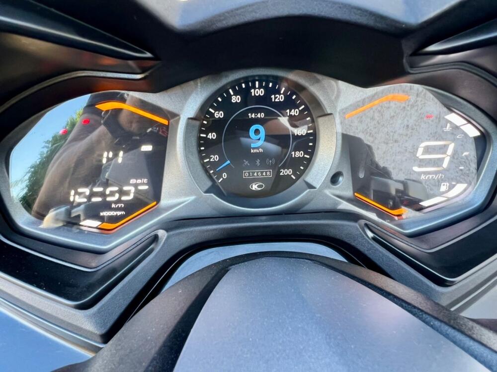 Kymco AK 550