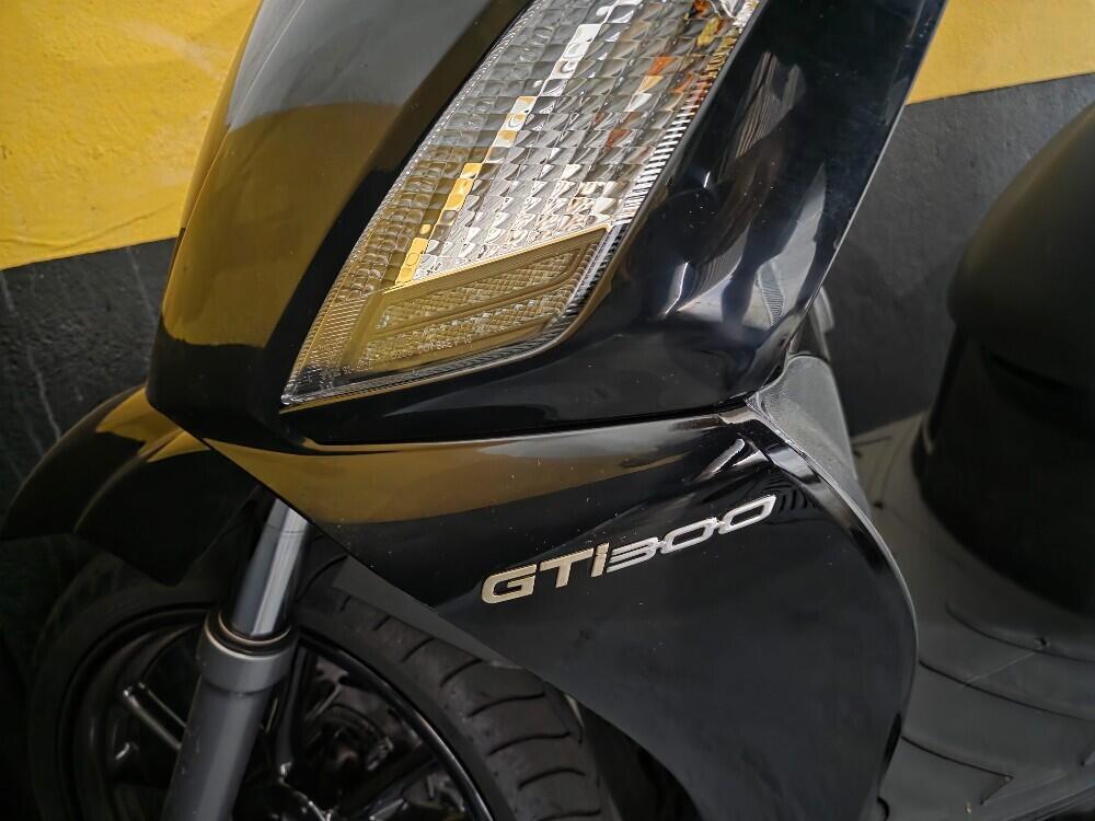 Kymco People 300