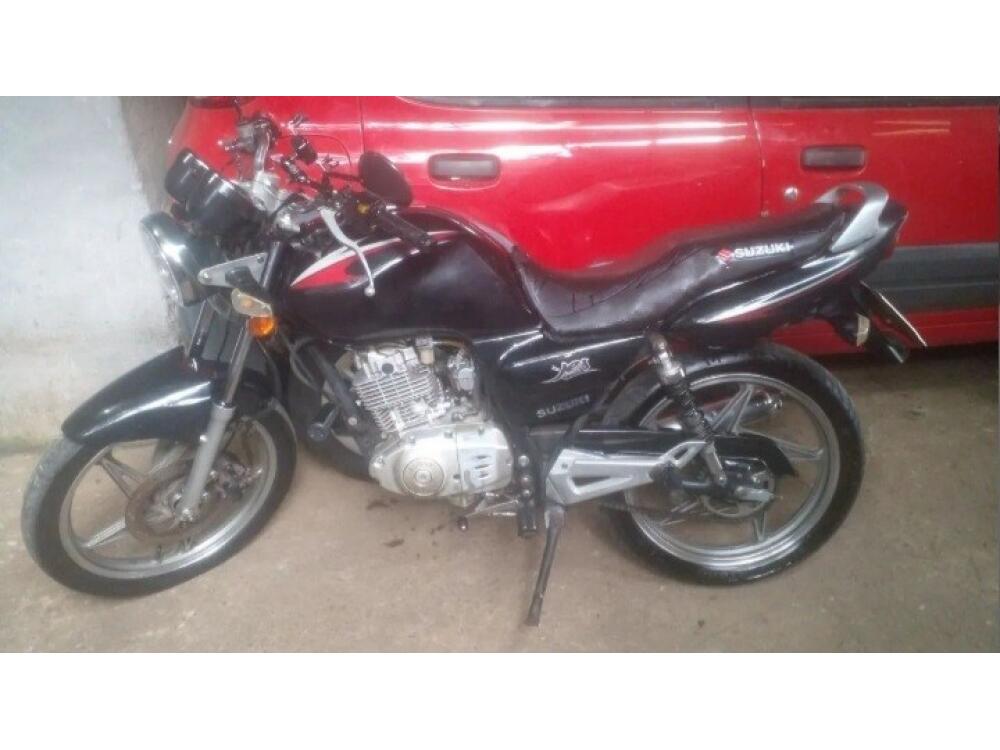 Suzuki EN125 YES