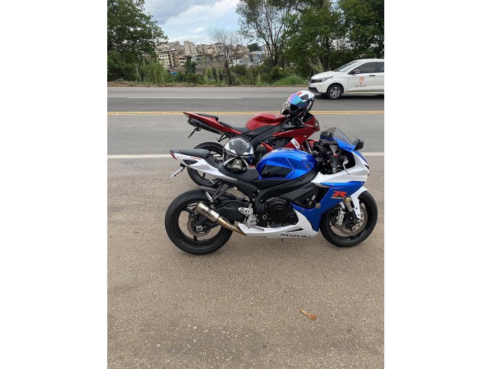 Suzuki GSX R 750 W