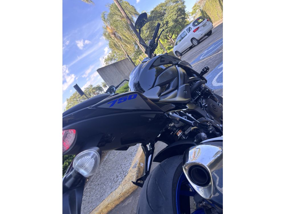 Suzuki GSX S 750 A