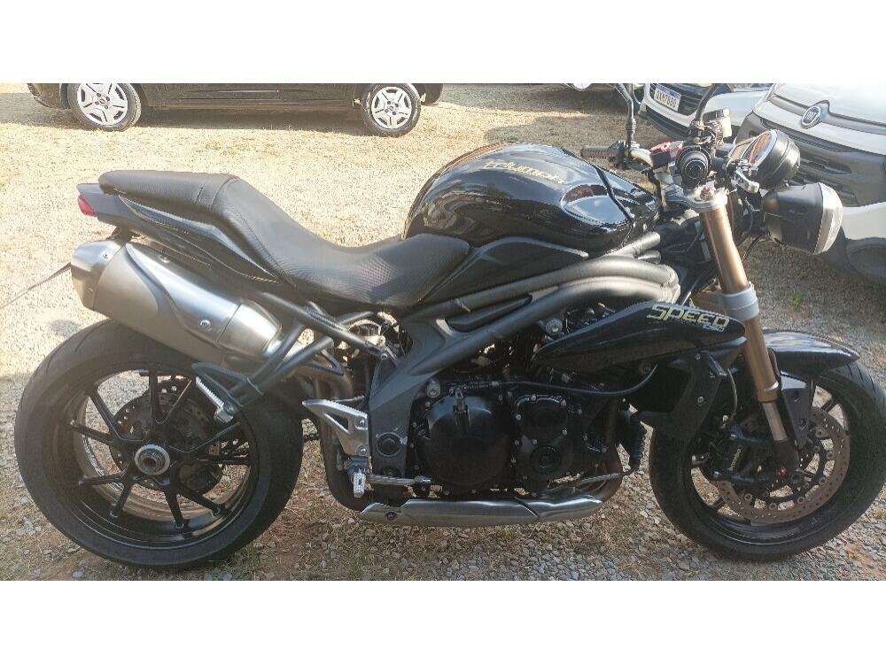 Triumph Speed triple