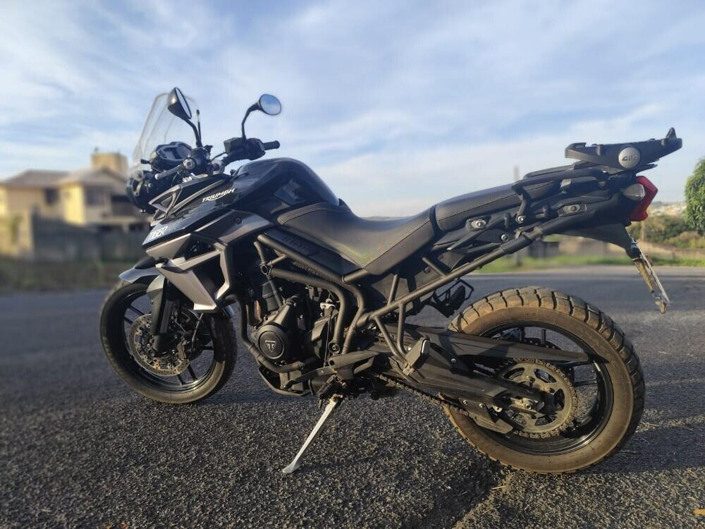 Triumph Tiger 800