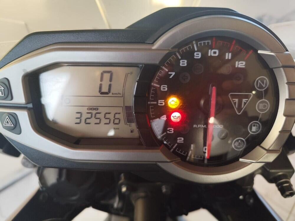 Triumph Tiger 800
