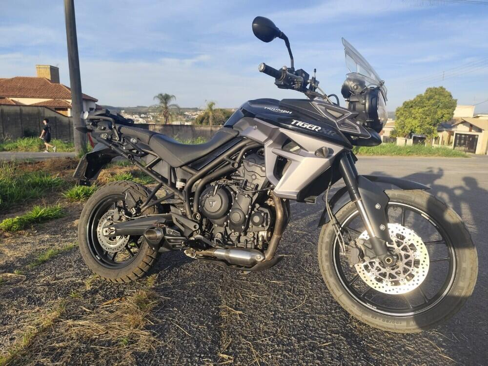 Triumph Tiger 800