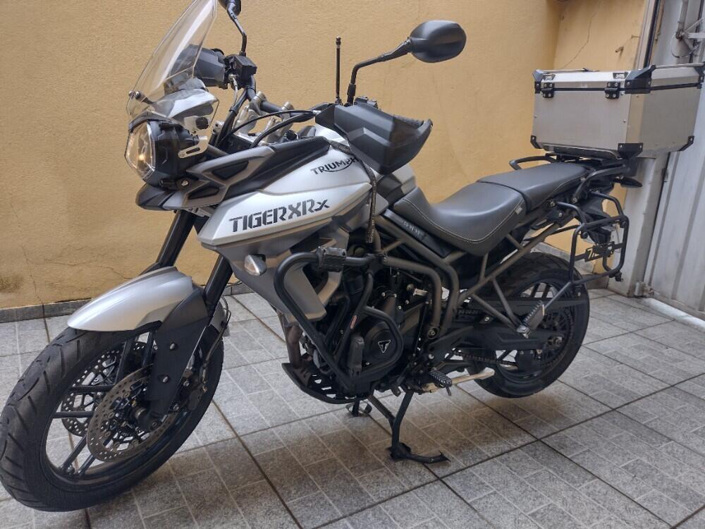 Triumph Tiger 800
