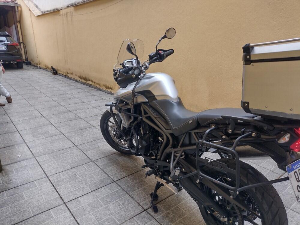 Triumph Tiger 800