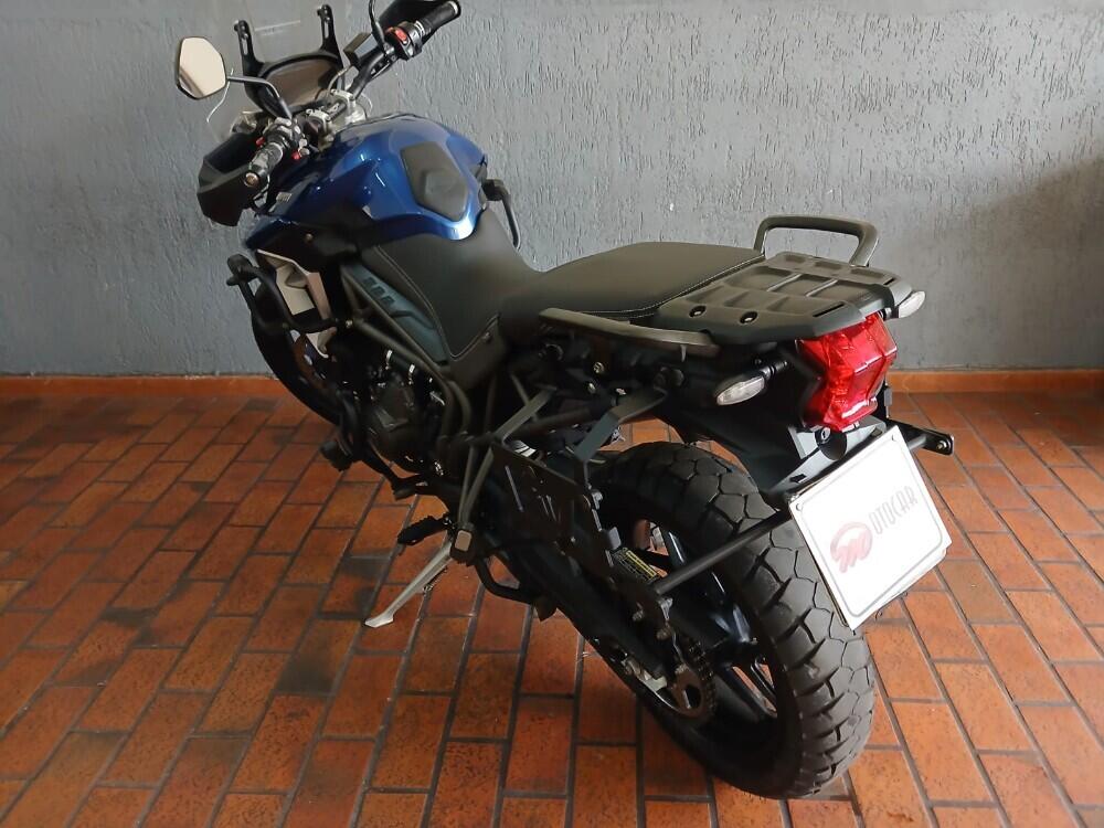 Triumph Tiger 800