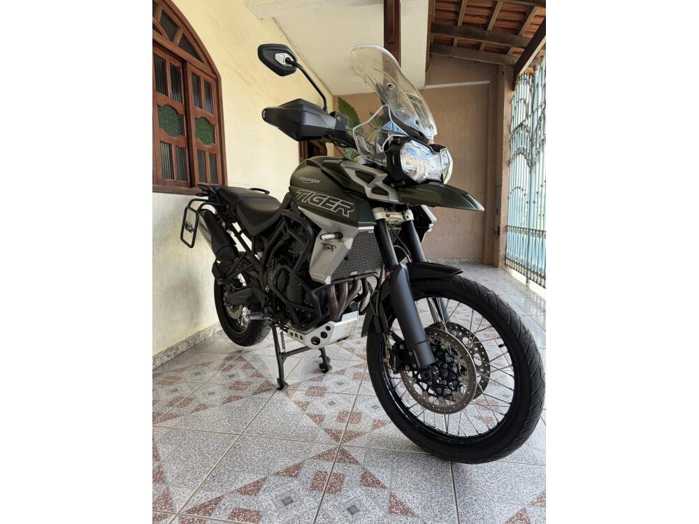 Triumph Tiger 800