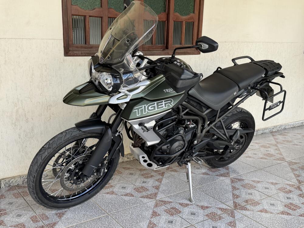 Triumph Tiger 800