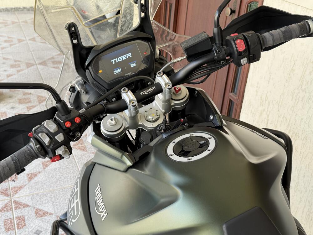 Triumph Tiger 800