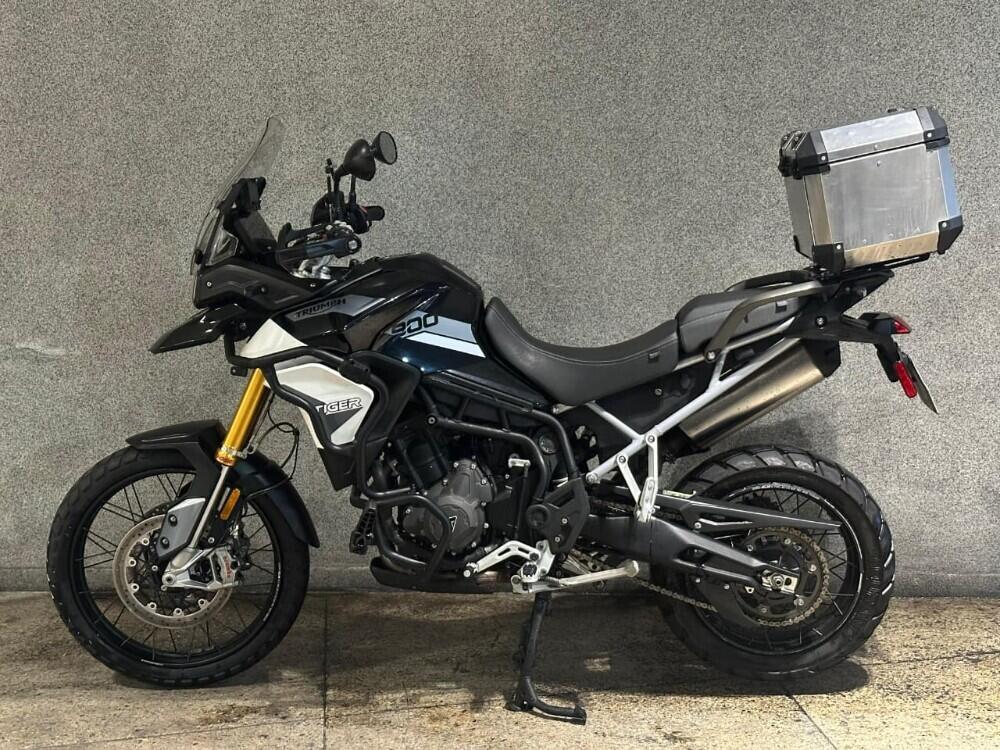 Triumph Tiger 900