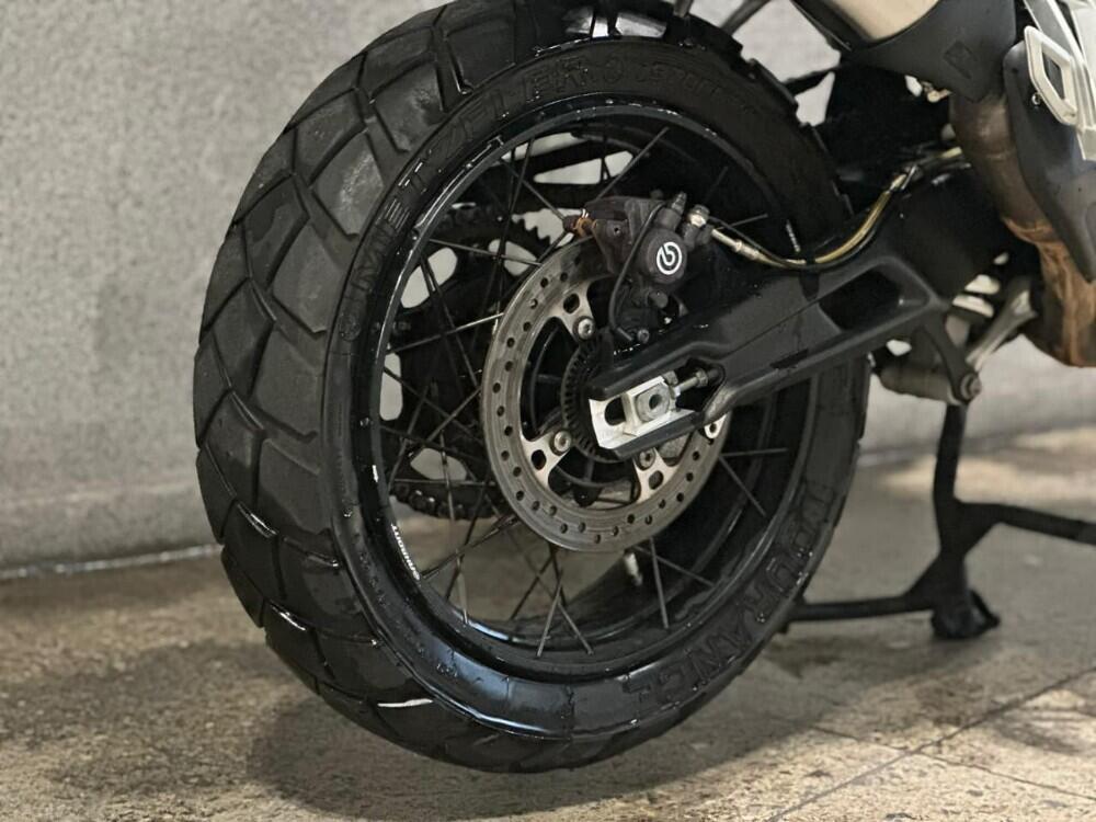 Triumph Tiger 900
