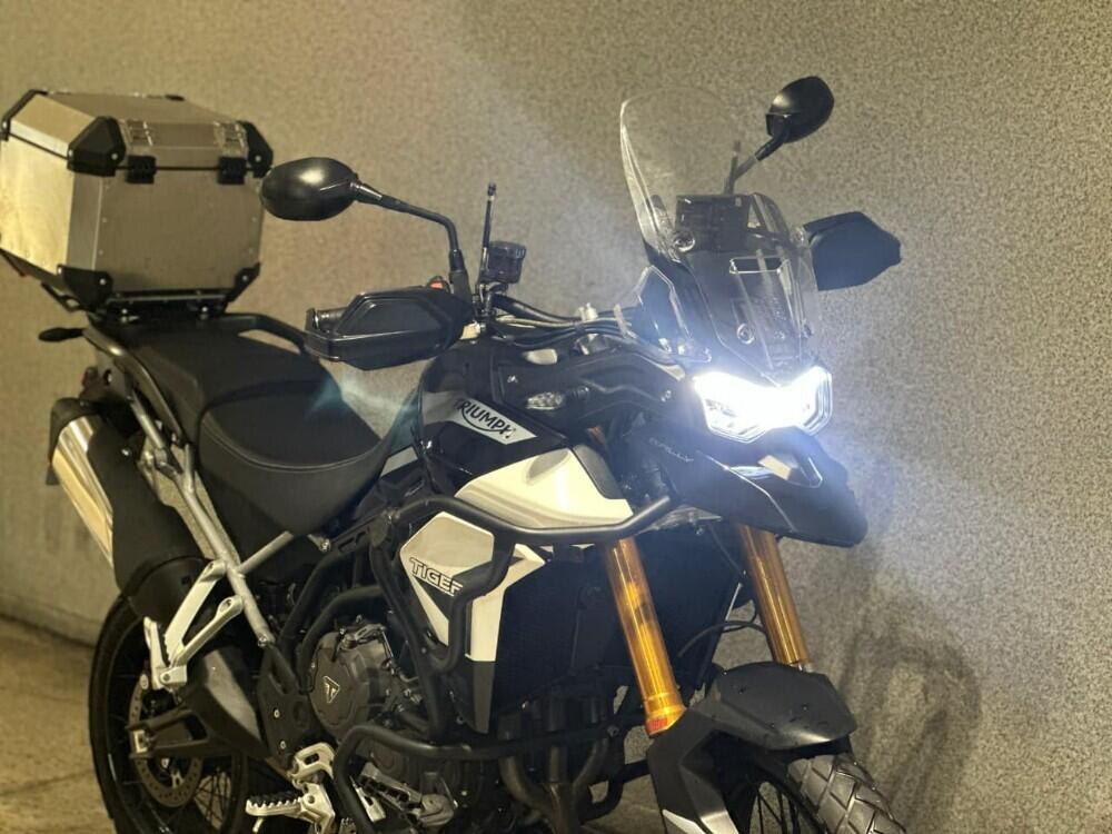 Triumph Tiger 900