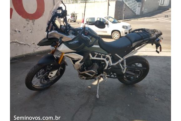 Triumph Tiger 900