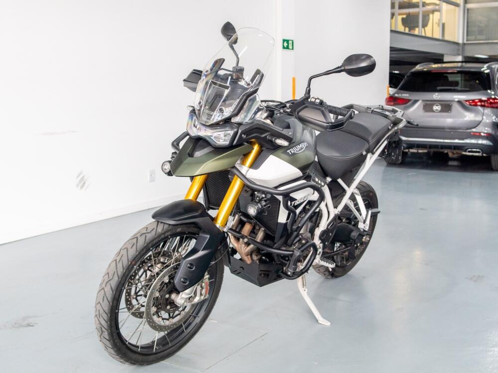 Triumph Tiger 900