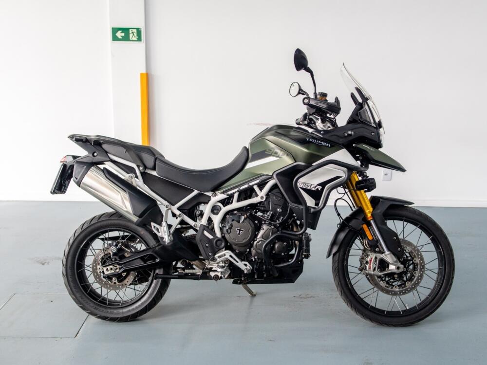 Triumph Tiger 900