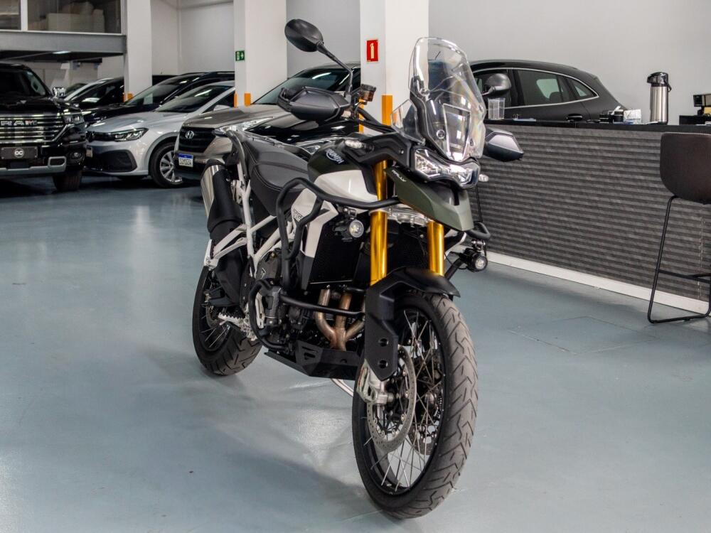Triumph Tiger 900