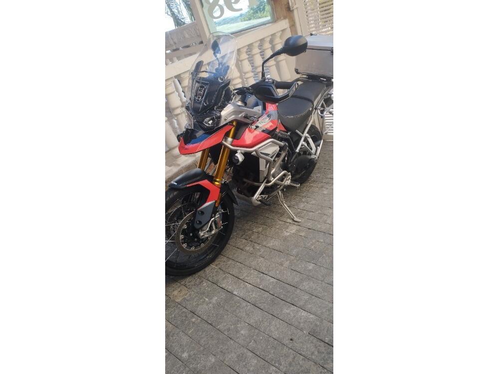 Triumph Tiger 900