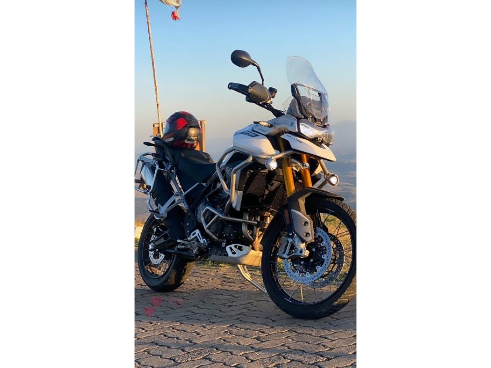 Triumph Tiger 900