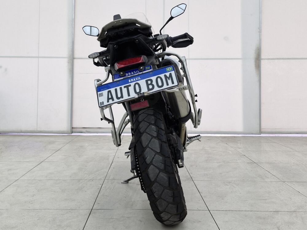 Triumph Tiger 900